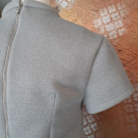 Minty Meets Munt Gray Women's Cropped Top - Picture 4 of 12